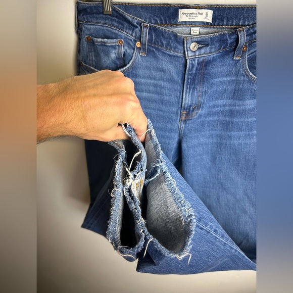 Abercrombie & Fitch the 90s Straight Mid Rise Curve Love Blue Jeans 31/12x 29 - Picture 4 of 14